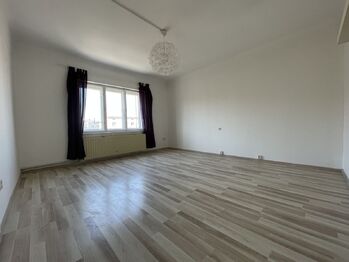 Pronájem bytu 2+1 v osobním vlastnictví 74 m², Olomouc