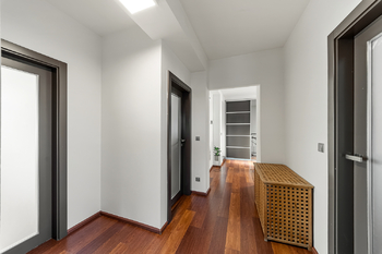 Prodej domu 330 m², Praha 9 - Klánovice