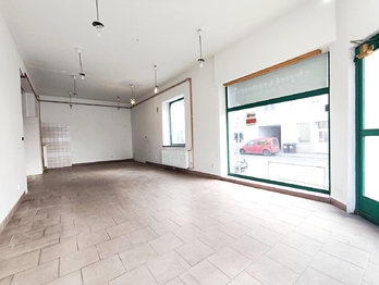 Pronájem obchodních prostor 100 m², České Budějovice