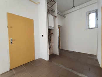 Pronájem obchodních prostor 100 m², České Budějovice