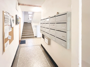 Prodej bytu 1+kk v osobním vlastnictví 28 m², Praha 4 - Michle