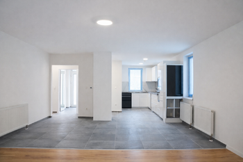 Pronájem domu 140 m², Holubice