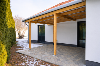 Pronájem domu 140 m², Holubice