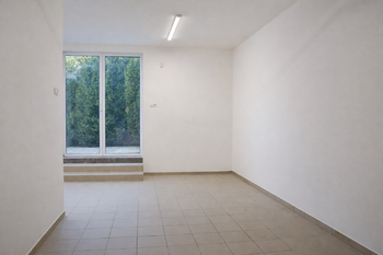 Pronájem domu 140 m², Holubice