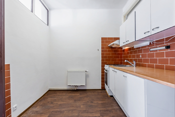 Kuchyně - Pronájem bytu 1+1 v osobním vlastnictví 38 m², Praha 3 - Žižkov