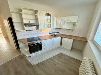 Kuchyně - Prodej bytu 3+1 v osobním vlastnictví 77 m², Břeclav 