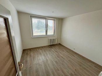 Ložnice - Prodej bytu 3+1 v osobním vlastnictví 77 m², Břeclav