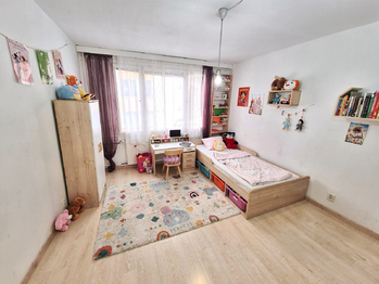 VirtualStaging - Prodej bytu 2+1 v družstevním vlastnictví 63 m², Prachatice