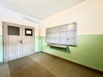 Prodej bytu 2+1 v osobním vlastnictví 53 m², Chomutov