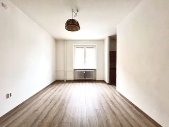 Prodej bytu 1+kk v osobním vlastnictví 21 m², Jirkov