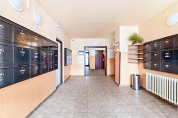 Prodej bytu 1+kk v družstevním vlastnictví 31 m², Praha 8 - Střížkov