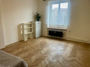 Prodej bytu 2+1 v osobním vlastnictví 64 m², Praha 10 - Vršovice