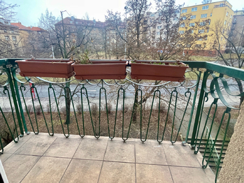 Balkon - Prodej bytu 2+1 v osobním vlastnictví 64 m², Praha 10 - Vršovice