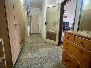 Prodej bytu 2+1 v osobním vlastnictví 64 m², Praha 10 - Vršovice