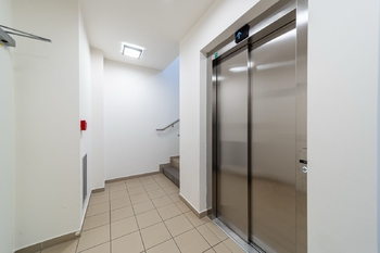Pronájem bytu 2+kk v osobním vlastnictví 65 m², Praha 5 - Zličín