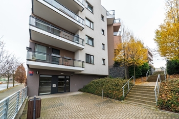 Pronájem bytu 2+kk v osobním vlastnictví 65 m², Praha 5 - Zličín