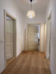 Pronájem bytu 2+1 v osobním vlastnictví 74 m², Karlovy Vary