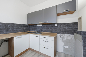 Prodej bytu 4+1 v osobním vlastnictví 75 m², Klášterec nad Ohří