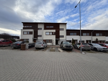 Prodej bytu 2+kk v osobním vlastnictví 68 m², Buštěhrad