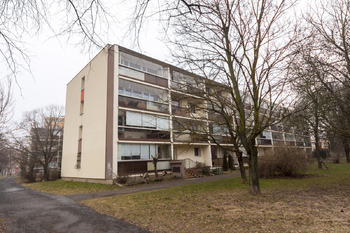 pohled na dům - Pronájem bytu 3+1 v osobním vlastnictví 79 m², Praha 4 - Braník