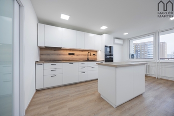 Prodej bytu 3+1 v osobním vlastnictví 84 m², Praha 3 - Žižkov