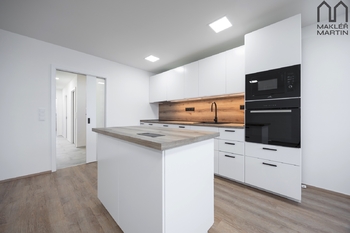 Prodej bytu 3+kk v osobním vlastnictví 82 m², Praha 3 - Žižkov