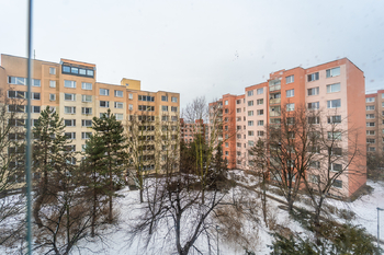 Prodej bytu 3+1 v osobním vlastnictví 70 m², Praha 9 - Černý Most