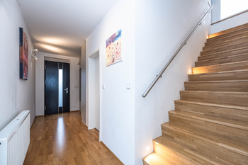 Pronájem domu 150 m², Praha 6 - Lysolaje