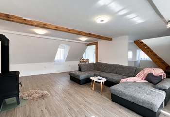 Obývací pokoj - Prodej domu 131 m², Jáchymov