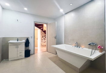 Koupelna - Prodej domu 131 m², Jáchymov