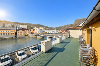 Terasa k restauraci (vizualizace jarního počasí) - Pronájem restaurace 198 m², Železný Brod