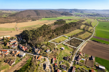 Prodej pozemku 10915 m², Zdice