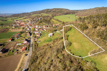 Prodej pozemku 10915 m², Zdice