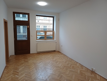 Pronájem kancelářských prostor 49 m², Plzeň