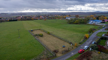 Prodej pozemku 1487 m², Pičín