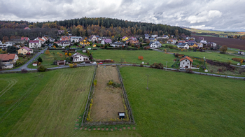 Prodej pozemku 1487 m², Pičín