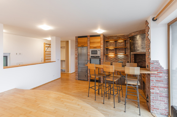 Pronájem bytu 2+kk v osobním vlastnictví 70 m², Černošice