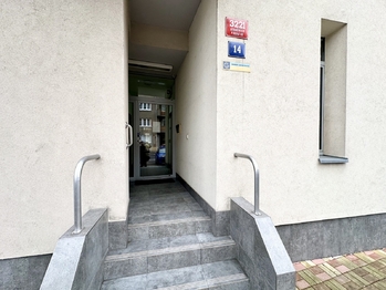 Prodej bytu 3+1 v osobním vlastnictví 105 m², Praha 10 - Strašnice