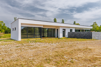 Prodej pozemku 435 m², Nehvizdy