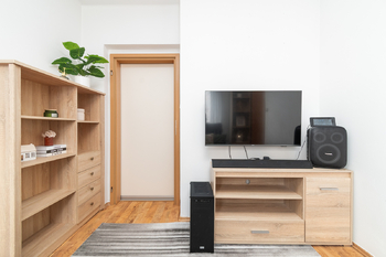 Obývací pokoj - Prodej bytu 3+1 v osobním vlastnictví 60 m², Čejetice