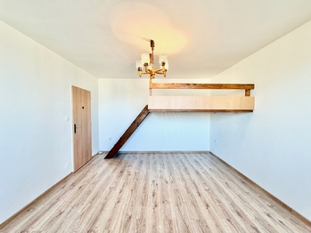 Prodej bytu 1+kk v osobním vlastnictví 35 m², Pardubice