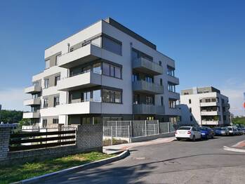 Pronájem bytu 1+kk v osobním vlastnictví 30 m², Praha 4 - Michle