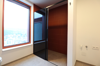 Koupelna - Pronájem bytu 1+1 v osobním vlastnictví 40 m², Praha 5 - Košíře