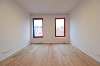 Ložnice - Pronájem bytu 1+1 v osobním vlastnictví 40 m², Praha 5 - Košíře