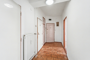 Prodej bytu 3+1 v osobním vlastnictví 74 m², Praha 6 - Střešovice