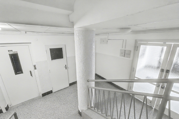 Prodej bytu 3+1 v osobním vlastnictví 74 m², Praha 6 - Střešovice