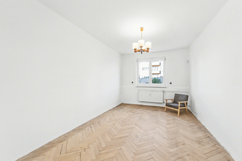 pokoj 3 - Prodej bytu 3+1 v osobním vlastnictví 74 m², Praha 6 - Střešovice