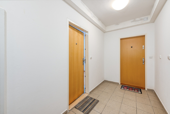 Pronájem bytu 2+kk v osobním vlastnictví 63 m², Praha 9 - Vysočany