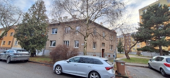 Pohled na dům - Prodej bytu 1+1 v osobním vlastnictví 39 m², Břeclav