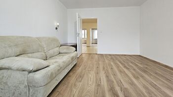 Pronájem bytu 3+1 v osobním vlastnictví 80 m², Odolena Voda
